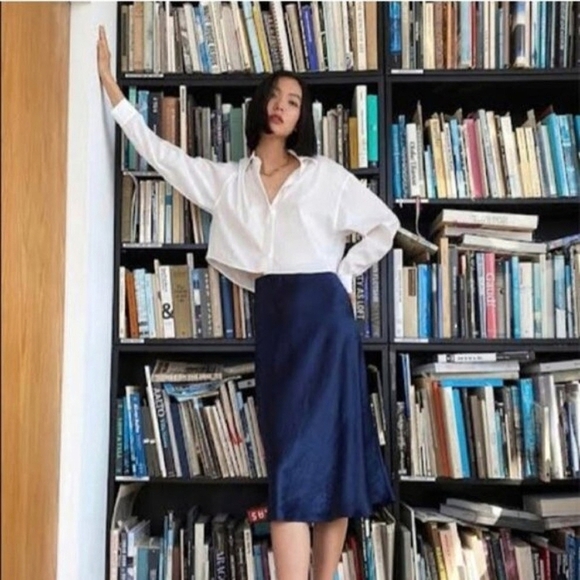 BABATON Satin Slip Midi Skirt Blue 00 Aritzia - Picture 2 of 16